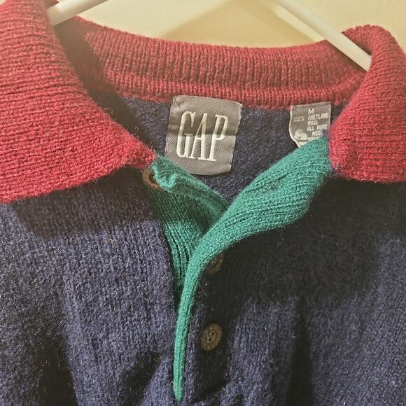Vintage Gap Sweater - Picture 2 of 2